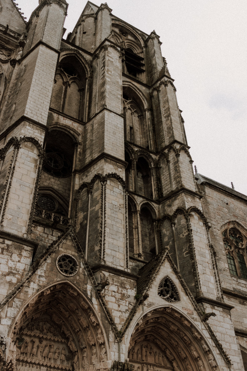 Car Hire in Bourges, France
